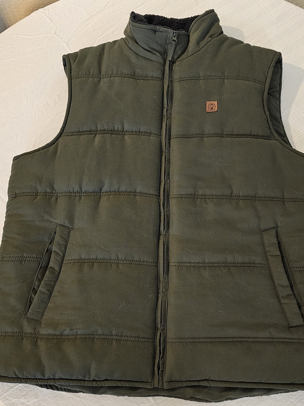 Men's Olive Green Quilted Puffer Vest - Sleeveless Jacket Coleman Size L